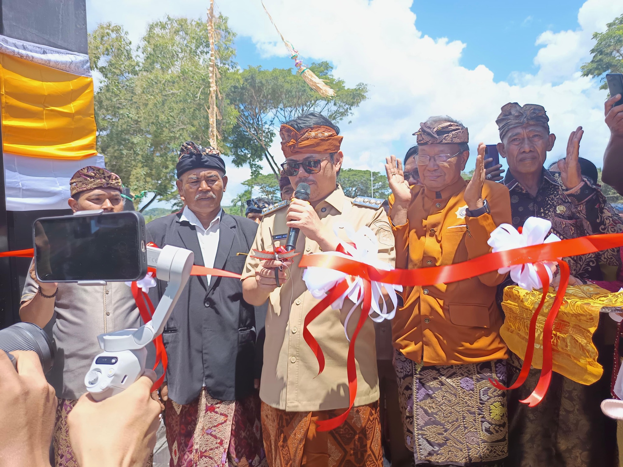 Candi Bentar Pura Penataran Amerta Yoga Atula Diresmikan, Simbol Keharmonisan Umat di Kolaka Timur