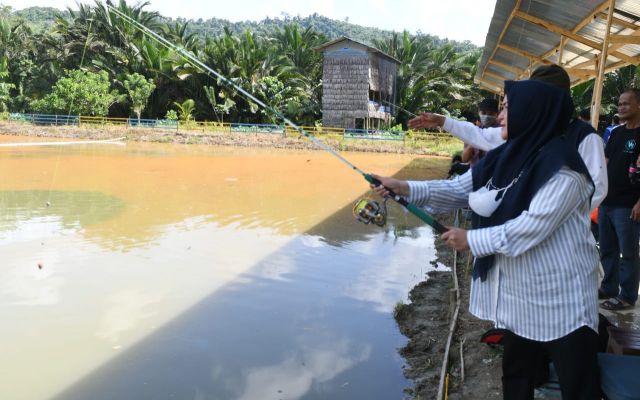 Bupati Buka Lokasi Pemancingan Rate-Rate