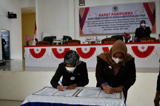 DPRD Koltim Gelar Paripurna Pemberhentian Bupati dan Wakil Sekaligus Pengangkatan Wakil Bupati Menjadi Bupati