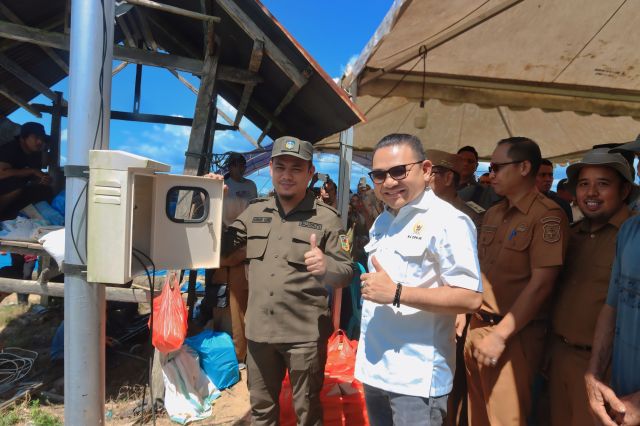 Bupati Koltim Launching LMS dan Serahkan Bantuan Alsintan di Atolanu