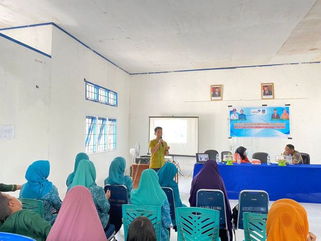 Dinas PP KB Koltim Melaksanakan Orientasi Bagi Kader TPK di Kecamatan Ladongi dan Kecamatan Loea