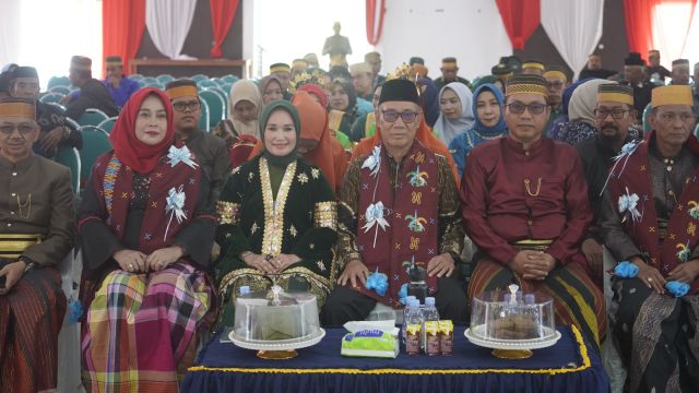 Bupati Koltim Hadiri Pengukuhan dan Pelantikan Pengurus KKMB Kolaka Timur