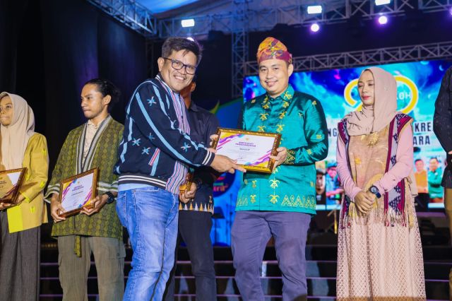 Dari Pendampingan ke Prestasi: Hasrul ASN Koltim, Raih Tokoh Ekraf Sultra 2026