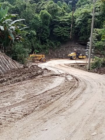 Komitmen Bupati Tuntaskan Perbaikan Jalan Solewatu-Ueesi
