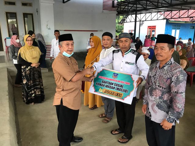 Bupati Awali Safari Ramadan Pemda di Ueesi Uluiwoi