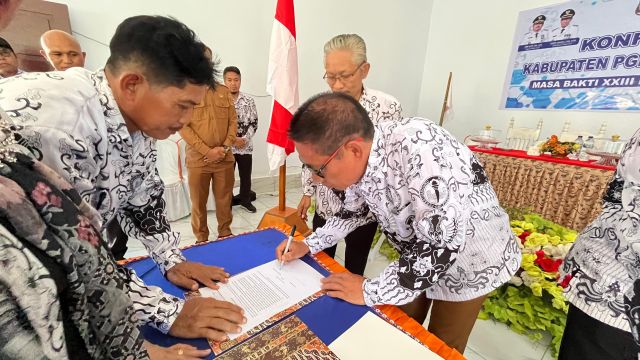 H. Yosep Sahaka Terpilih Sebagai Ketua PGRI Kabupaten Kolaka Timur Masa Bakti XXIII Periode 2025–2030