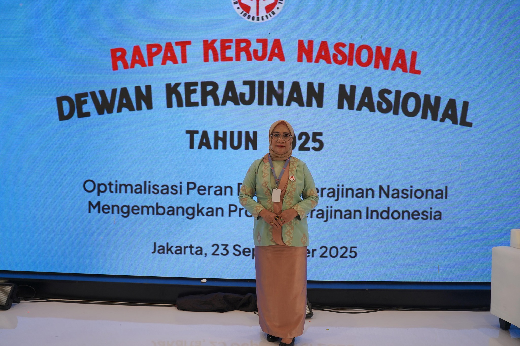 Plt. Ketua Dekranasda Koltim Hadiri Rakernas Dekranas 2025 dan Kunjungan ke Anjungan Sultra di TMII